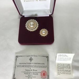 Camrose & Kross - Pearl Brooch set  JBK
